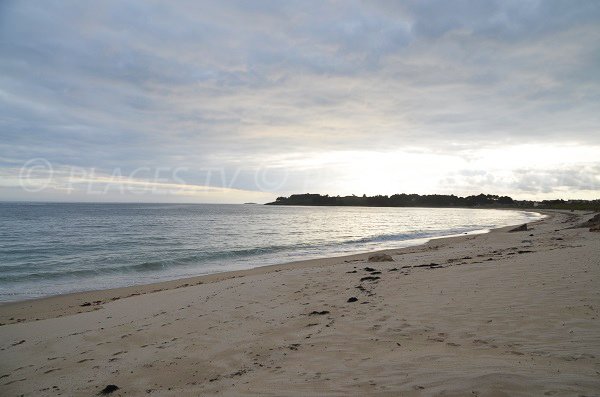 Plage dans le parc du Fogeo à Arzon