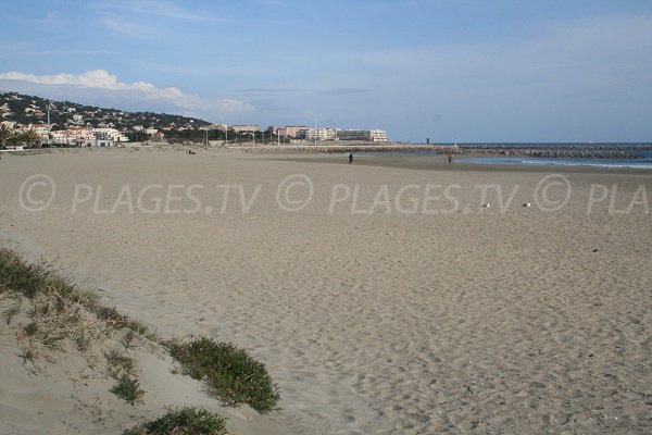 Plage de sable de la Fontaine de Sète