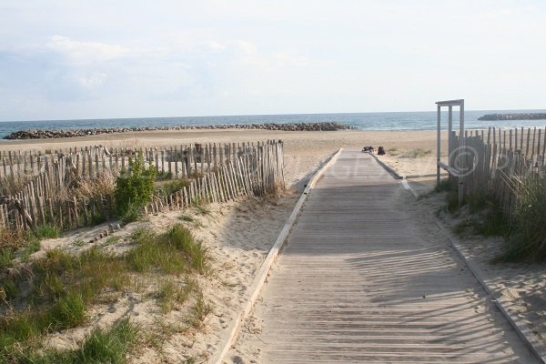 Accès handicapé plage de la Fontaine