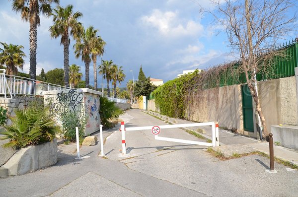 L'accesso alla spiaggia di Fontsainte a La Ciotat