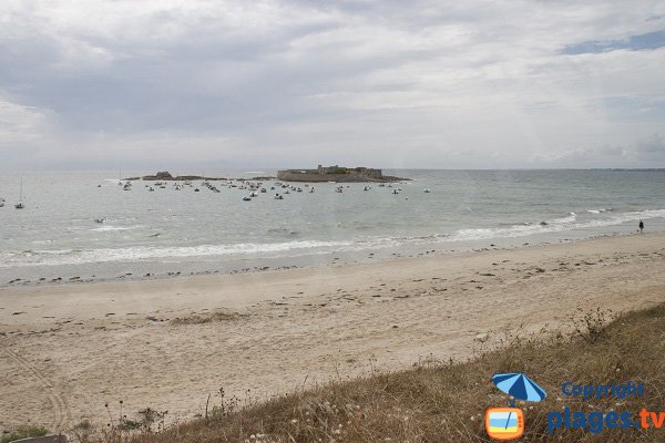 Photo of Fort Bloqué beach in Ploemeur in Brittany - France