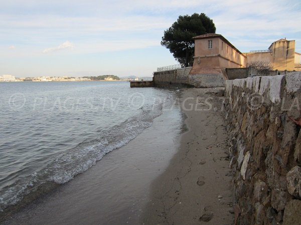 Plage et fort de l'Eguillette à La Seyne sur Mer