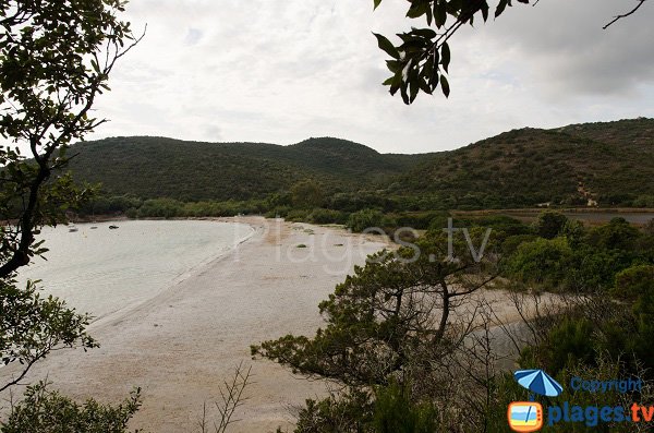 Plage de Furnellu entre Sartène et Figari