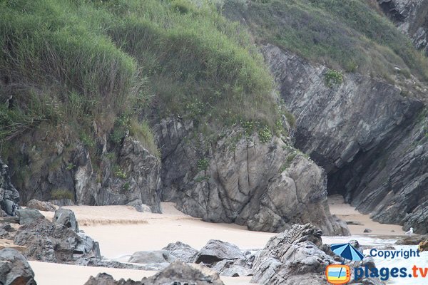 Naturist cove in Galères beach - Locmaria