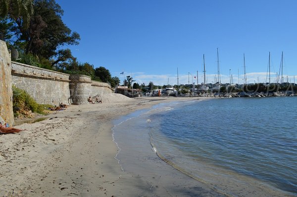 Plage de la Gallice à Juan les Pins