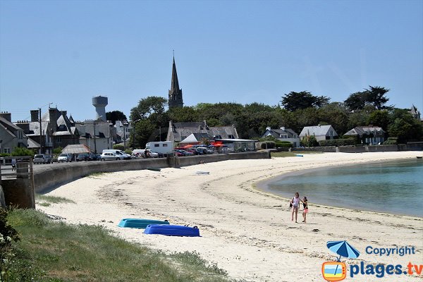 Spiaggia del centro cittadino di Brignogan-Plage