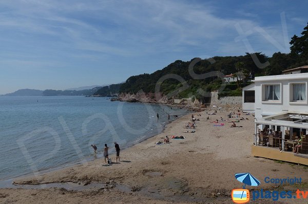 Restaurant of La Garonne beach in Le Pradet