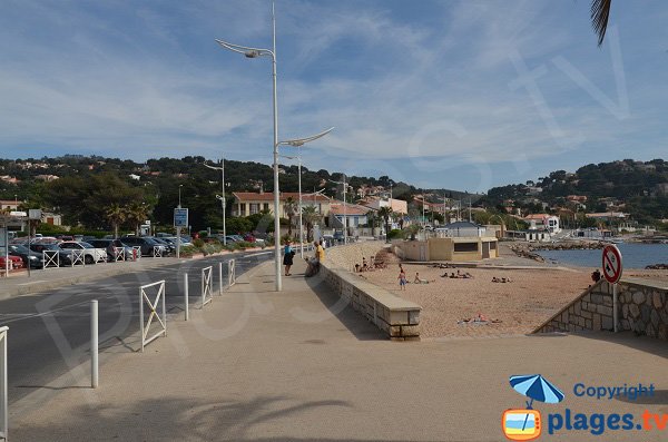 Accès à la plage de la Garonne