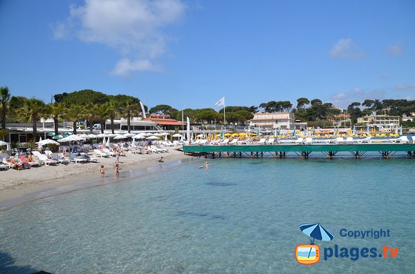 Photo de la plage de la garoupe en été