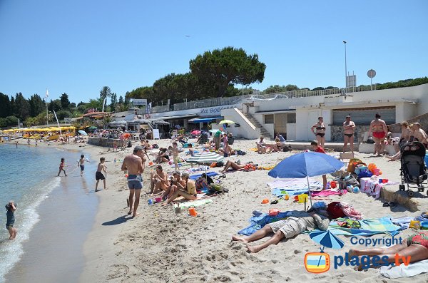 Photo de la plage publique du Cap d'Antibes - La Garoupe