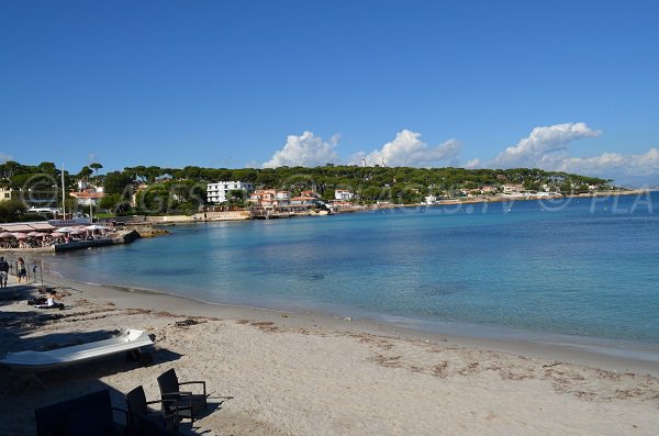 La baie de la Garoupe sur le Cap d'Antibes