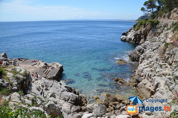 Bathing on the coastal path of St Jean Cap Ferrat