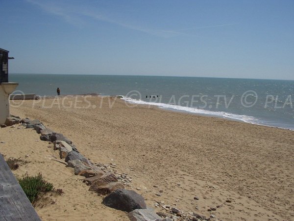 Plage à proximité du Pavillon de l'Aunis à La Tranche sur Mer