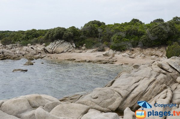 Crique à proximité du parking 2 de la pointe de Ventilegne