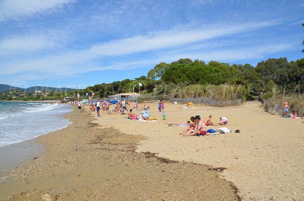 Foto vom Strand von Gigaro auf der Seite von Cap Lardier