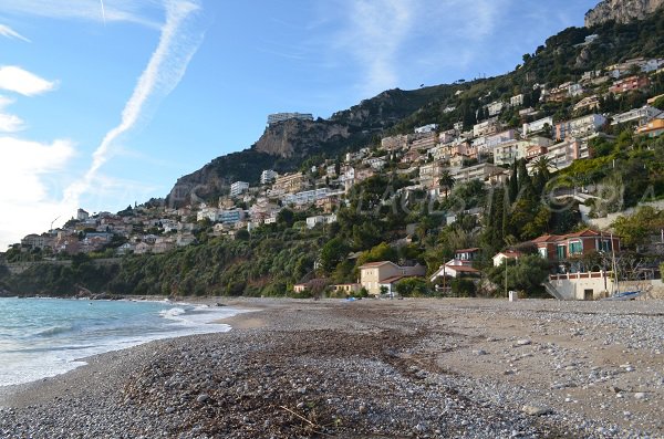 Strand Golfe Bleu erstreckt sich bis Monaco