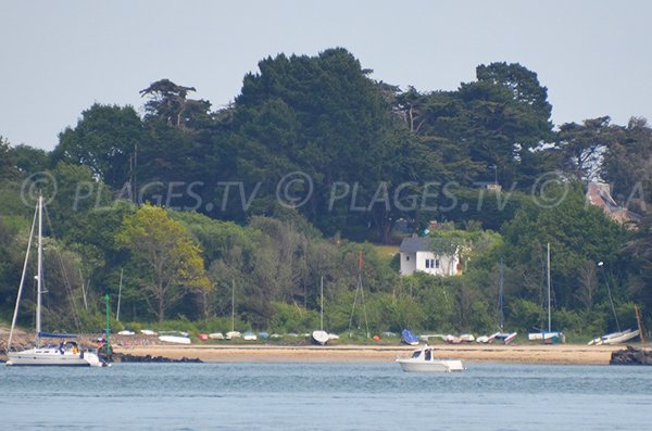 Plage du Goret sur l'ile aux moines dans le golfe du Morbihan