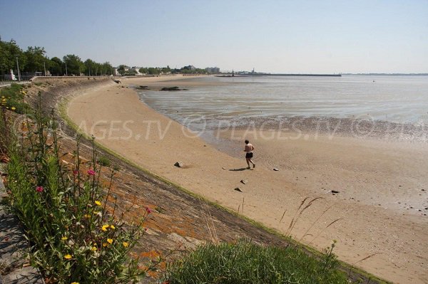 Beach in the bay of St Nazaire