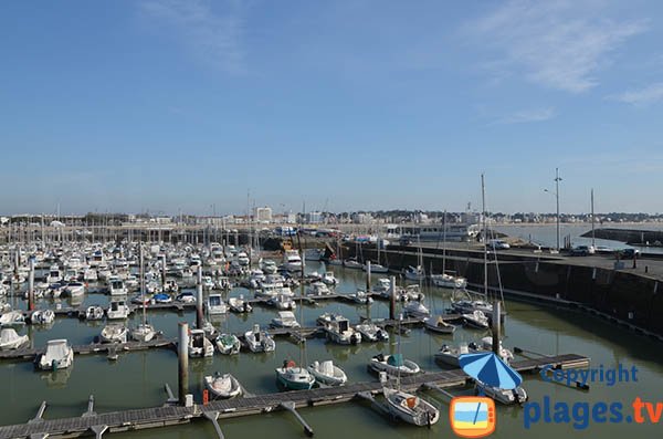 Grande Conche of Royan in the background from the port