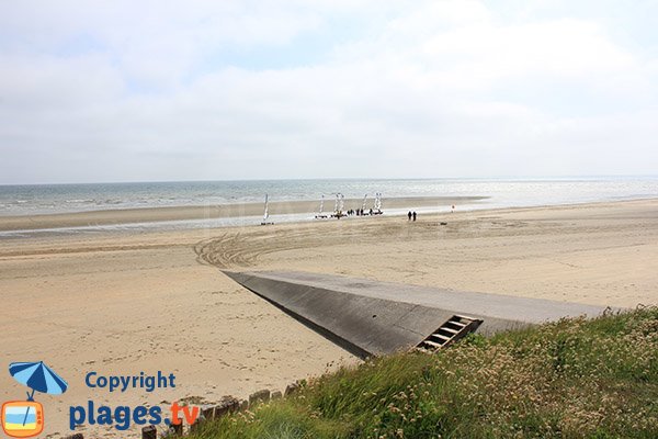 Cale de mise à l'eau sur la plage de la Grande Dune à Sainte Marie du Mont