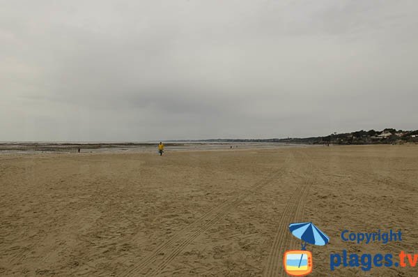 Grande Plage de La Bernerie en Retz à marée basse