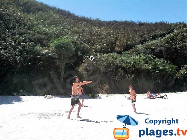 Jeux de plage sur l'ile de Groix