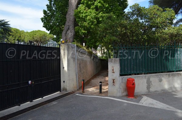 Accesso Percorso alla spiaggia di Cap Ferrat Grasseuil