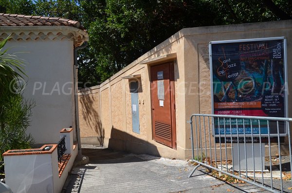 L'accesso dalla strada alla spiaggia Grasseuil - Villefranche sur Mer