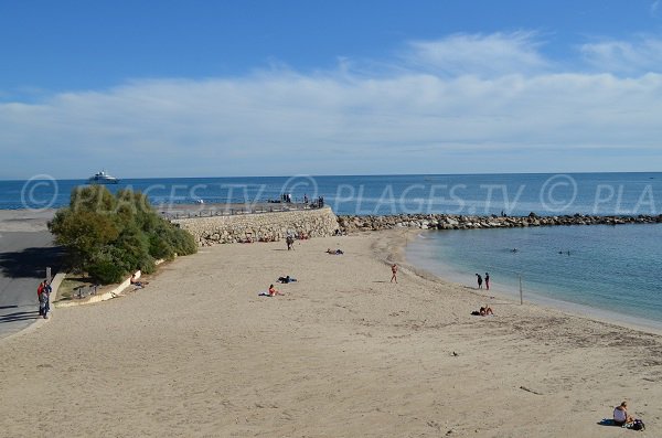 Strand von La Gravette im Winter