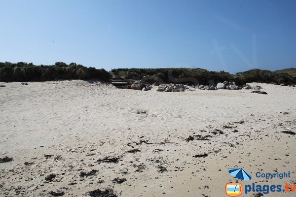 Accès à la plage de la Grenouillère de Cléder