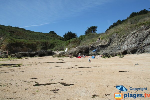 Protected beach in Belle Ile - Le Gros Rocher