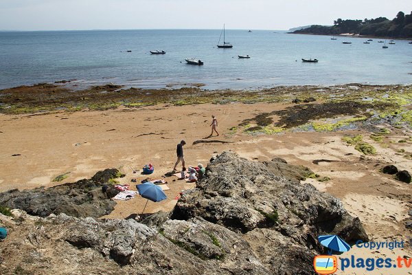 Photo de la plage du Gros Rocher à Belle Ile en Mer