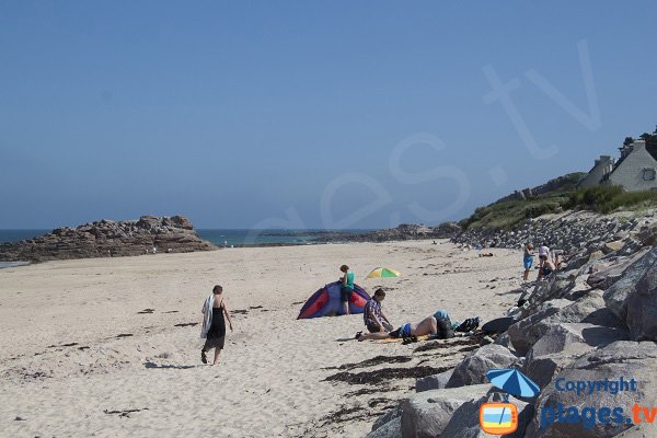 Rochers au bord de la plage du Guen - Erquy