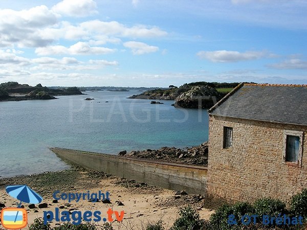 Photo de la plage de Gwaréva sur l'ile de Bréhat