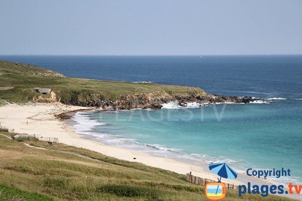 Belle plage à Plouhinec dans le Finistère sud