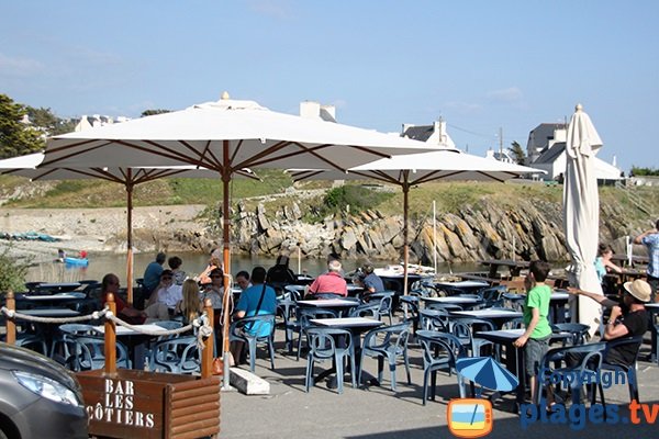 Restaurant à proximité du port de Porz-Poullan