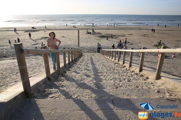 Escaliers sur la plage d'Hardelot