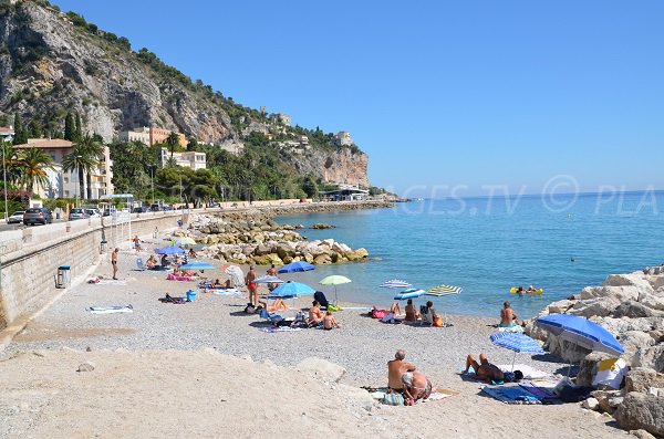 Foto vom Strand Hawai in Menton im Sommer