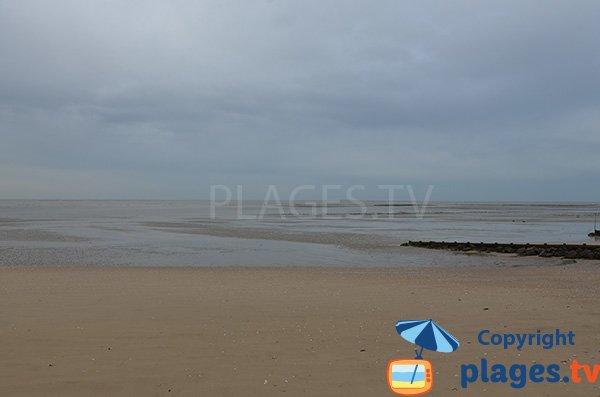 Baignade sur la plage de l'Hermitage à Moutiers en Retz - 44