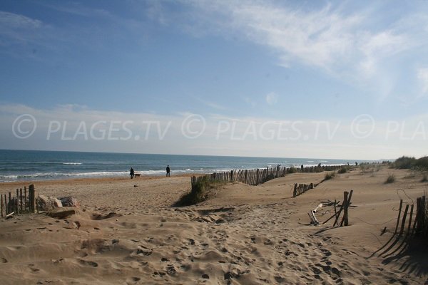 Plage d'Honneur de Marseillan en direction du Cap d'Agde