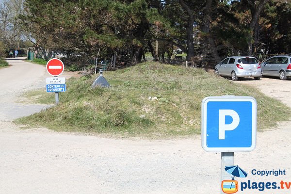 Parking sur l'ile de Callot - Carantec