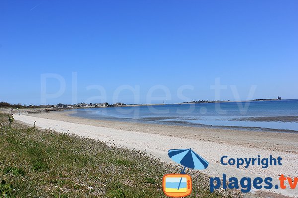 Plage de la Hougue à marée descendante - Saint Vaast la Hougue