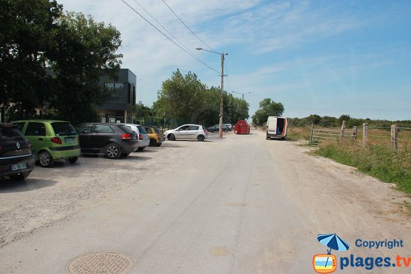 Parking de la plage de Hemmes de Merck