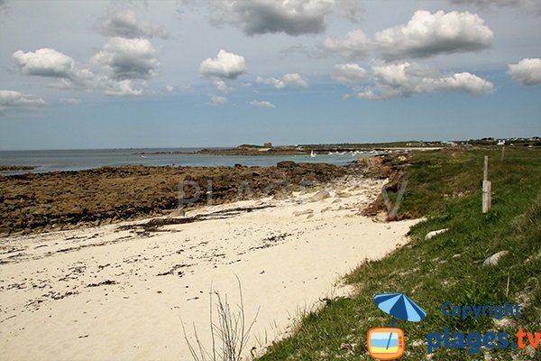 plage de l'Ile Ségal à Plouarzel à marée basse