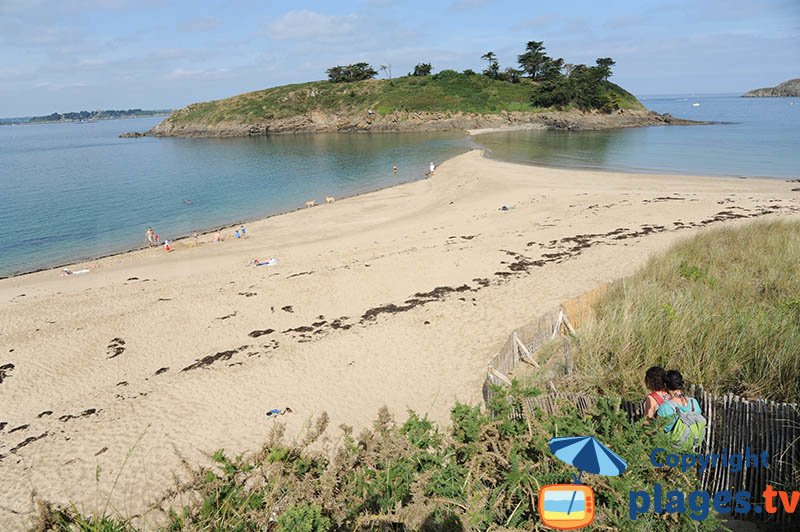 Plage et ilot de Perron à St Briac sur Mer