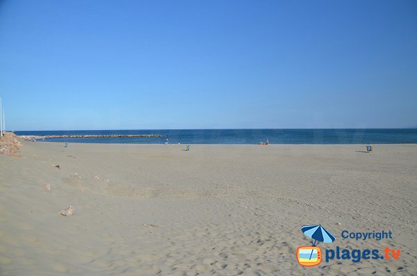 Plage de la Jetée du Canet en Roussillon