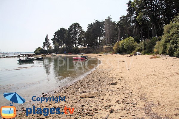 Quiet cove on the island of Arz