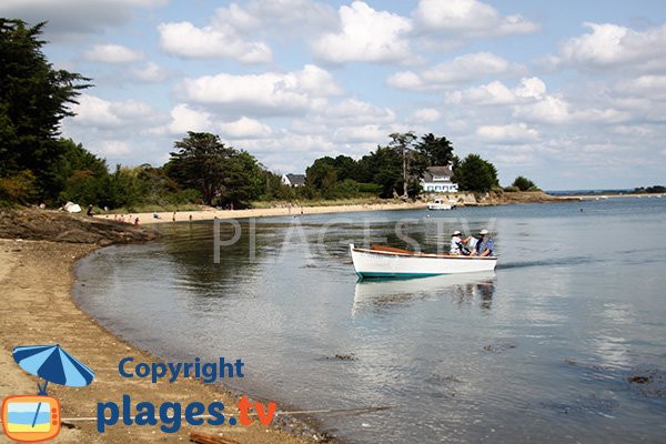 Beautiful cove on the island of Arz in the Gulf of Morbihan