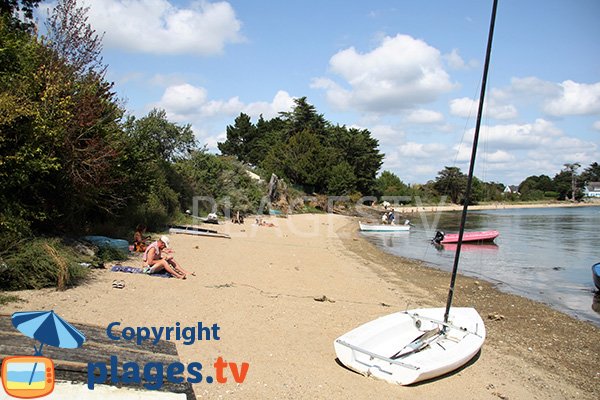 Photo de la plage de Kalzbagou sur l'ile d'Arz