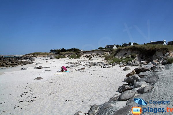 Foto della spiaggia di Karreg Hir a Kerlouan in Finistère